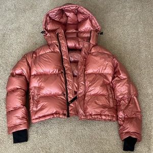 Used Aritzia The Super Puff Shorty Sz XS